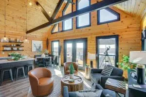 Stunning Hilham Home with Hot Tub, Views and Fire Pit! - Red Boiling Springs