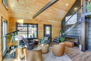 Stunning Celina Home with Hot Tub, Views and Fire Pit!