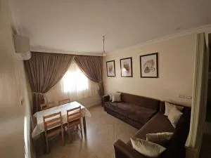 Appartement équipé tout CONFORT! - 阿格兹