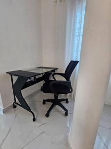 vista a toda la ciudad y montaña