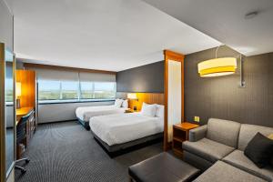Queen Room with Two Queen Beds and Roll-In Shower - Disability Access room in Hyatt Place Chicago O'Hare Airport