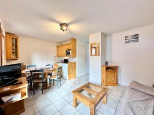 Appartements Residence L-ourson - APPARTEMENT A 200M DES PISTES DE SKI, VARS MAE-6651 : photos des chambres