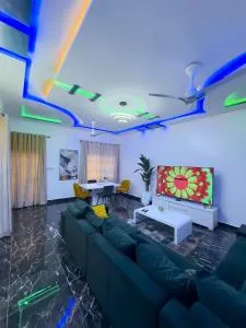 Adole Guest House - Ouékè-Zoumè