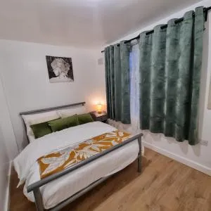 Cozy 2 Bedroom Flat - Hoo