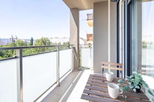 Central - Balcony - Cozy - AC