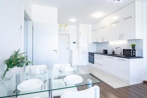 Central - Balcony - Cozy - AC