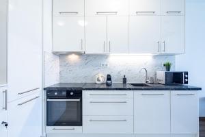 Central - Balcony - Cozy - AC