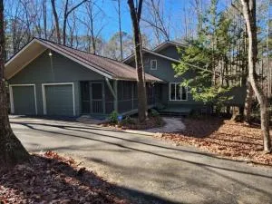 Perfect Hikers Haven on F D Roosevelt State Park - Warm Springs