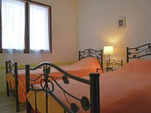 Villas Spacious Holiday Home near River in Le Boulou : photos des chambres