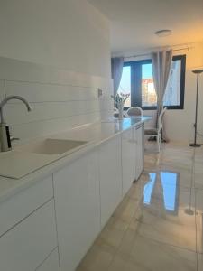 Best Deal Suite