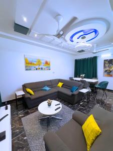 Adole Guest House - Ubytování bez kategorie ve městě Abomey-Calavi