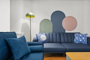 NEC Birmingham Airport Modern Village Retreat, Sleeps 7, Free Parking