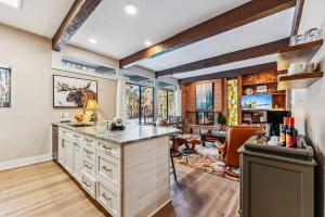 Breckenridge Condo Steps from Main Street and Peak 9