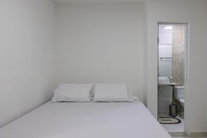 2 suítes e churrasqueira a 500m da Praia do Sul