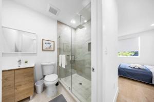 Up to 12 guest Modern Villa near Wynwood! 27