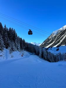 Apart Jil-Marie Studio 7