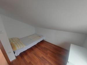 Apartments by the sea Mandre, Pag - 6507