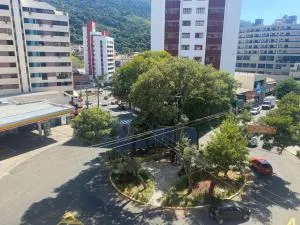 Apt centro com garagem wifi próximo a congressos - 林多亚