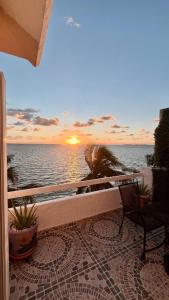 Beautiful Apartment In Cancun Beach Front Ocean View