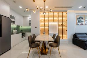 Vinhomes Landmark Luxury Apartment Since 2025