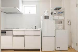 EXPO 22 min,24 min to MINAMI-Namba-Dotonbori,Shinsaibashi,AMERICAMURA,Grand Kagetsu,26 min to MINAMI-Nippombashi-Kuromon Market,National Bunraku,13 min to NISHI-Osakako-KAIYUKAN,Santa Maria,LEGOLAND,Tempozan Ferris,Tempozan Marketplace,Park