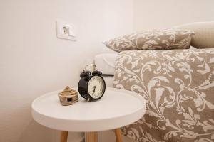 Apartments with parking space Zadar - 23478