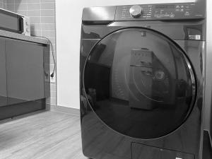 5mins to Samsung Electrics