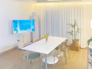 5mins to Samsung Electrics