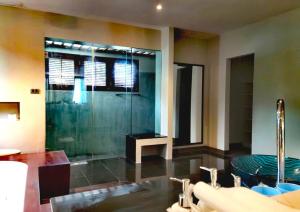 Luxury Oasis in Central Bangkok