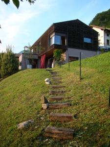 Holiday Home Hisa Gusta