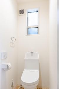 EXPO 22 min,USJ 26 min,Kaiyukan 18 min,Solaniwa 6 min, Kyocera Dome 17 min,15 min to KITA-Osaka-Umeda-HepFive,KuchuTeien,Kitashinchi,24 min to MINAMI-Namba-Dotonbori,Shinsaibashi,AMERICAMURA,Grand Kagetsu,Kuromon Market,National Bunraku