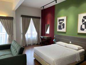 Bayou Lagoon Suites
