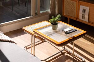 A Wabi-Sabi Style Apartment at City