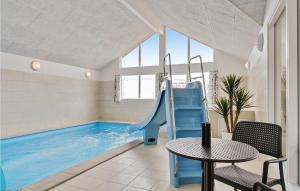 Nice Home In Blåvand With Kitchen