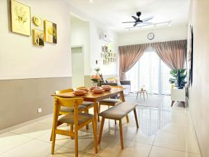 Decozy 9 Ipoh Town Condo 12pax