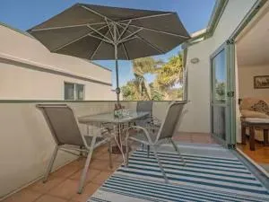 Hosts on the Coast Holiday on Hannan - Cooks Beach