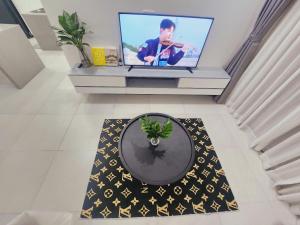 Three Bedrooms in Scenic Valley 2