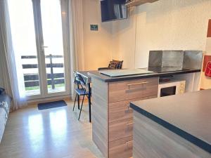 Appartements Studio calme a Risoul, 4 couchages, animaux admis, parking - FR-1-330-586 : photos des chambres