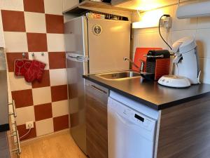 Appartements Studio calme a Risoul, 4 couchages, animaux admis, parking - FR-1-330-586 : photos des chambres