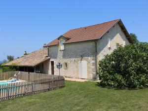 Maisons de vacances Grande Maison de Caractere avec Piscine Privee au Coeur du Vignoble de Bergerac - FR-1-616-128 : photos des chambres