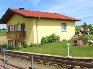 Apartment with balcony in the Gransdorf Eifel
