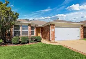 Cozy Home in Spring Texas 20 minutes from IAH Airport AC Wifi Laundry - Spring