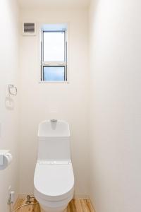 EXPO 22 min,13 min to NISHI-Osakako-KAIYUKAN,Santa Maria,LEGOLAND,Tempozan Ferris,Tempozan Marketplace,Tempozan Park,22 min to Yumesima-EXPO,casino,IR,17 min to Sakisima-Ferry Terminal,Cosmo Tower,ATC,Intex,15 min to Tennoji-Harukas,Tennoji Zoo,Park