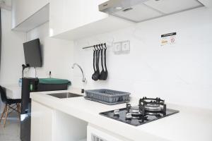 Nice and Restful Studio Sky House BSD Apartment By Travelio