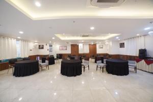 FabHotel Bliss Residency