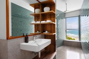 Hastings Park: Noosa Paradise, Laguna Bay Views