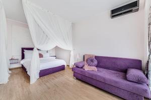 ARI - ARED Luxurious Apartments with Balcony & Free Parking