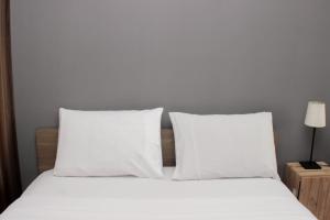 Modern 2BR at Springlake Summarecon Bekasi Apartment By Travelio