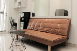 Cozy Stay 2BR Springlake Summarecon Bekasi Apartment By Travelio