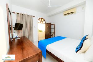 Royal Beach Hotel Hikkaduwa